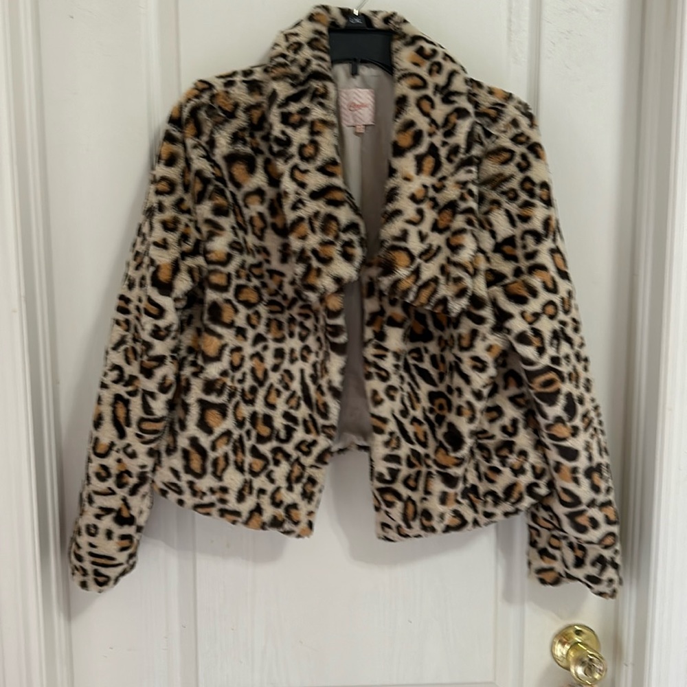 Large leopard jacket. Candies brand.